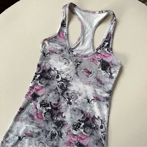 Lululemon Cool Racerback Moody Mirage Size 2 Women’s Tank Top Athletic Floral - Picture 4 of 10